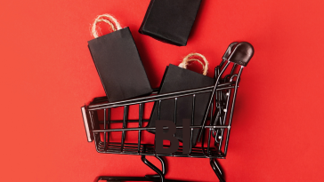 Offerte e sconti del Black Friday 2025 con carrelli e prodotti in promozione durante la Black Week.