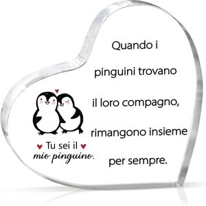 Placca in acrilico personalizzabile con pinguini, un regalo romantico e originale per la coppia.